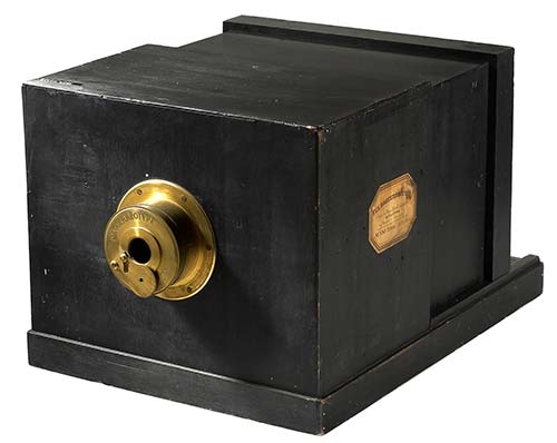 Suisse Freres Daguerreotype camera-oldest camera